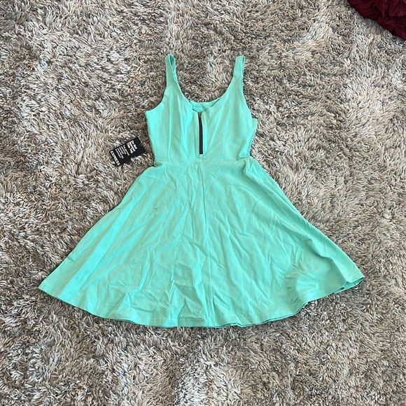 Express Mint Green Mini Skater Dress - Picture 2 of 4